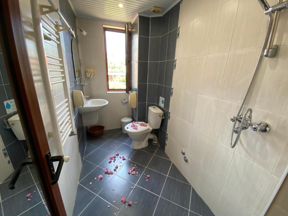 פאבל באניה Family Hotel Kavrakovi מראה חיצוני תמונה